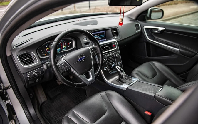 Volvo S60 cena 56000 przebieg: 189312, rok produkcji 2015 z Sochaczew małe 121